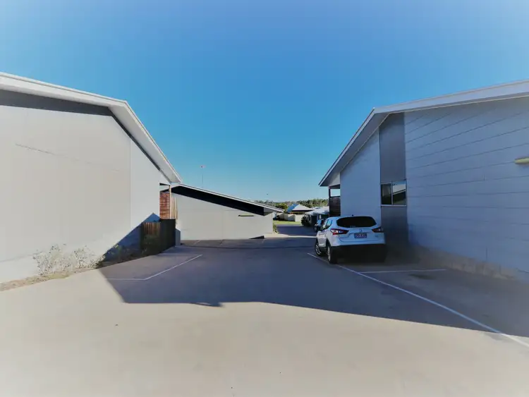 Second view of Homely unit listing, Unit 4/8 Hillcrest Street, Emerald QLD 4720