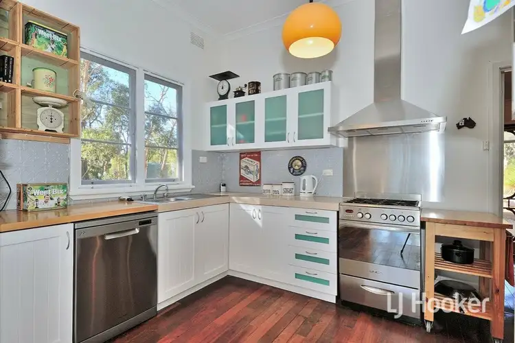 1084 Reen Road, Gidgegannup WA 6083
