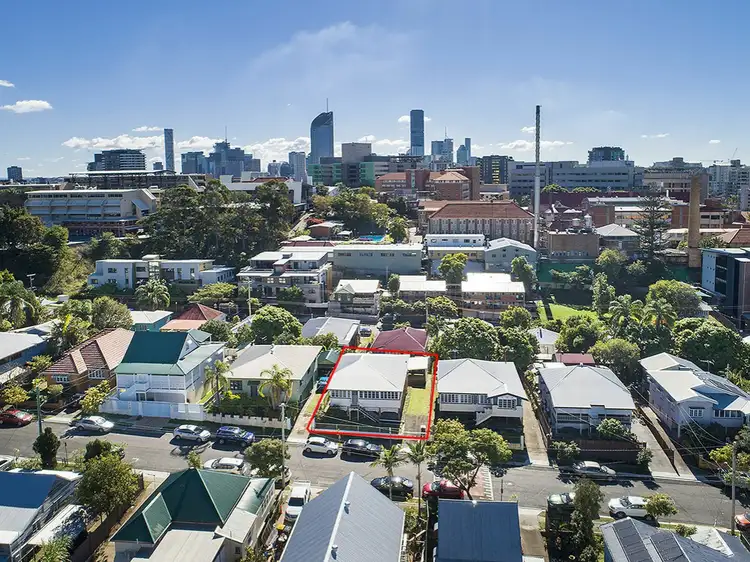 24 Crown Street, South Brisbane QLD 4101