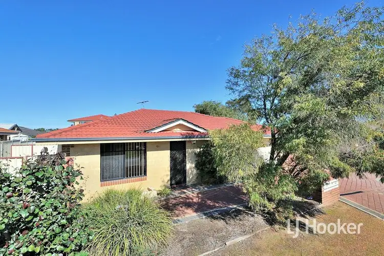 Fourth view of Homely villa listing, 1/22 Avon Crescent, Viveash WA 6056