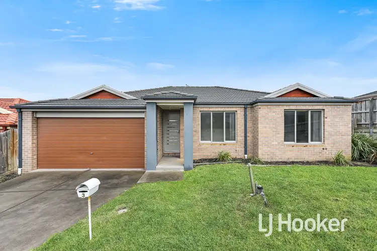 3 McClenaghan Place, Pakenham VIC 3810