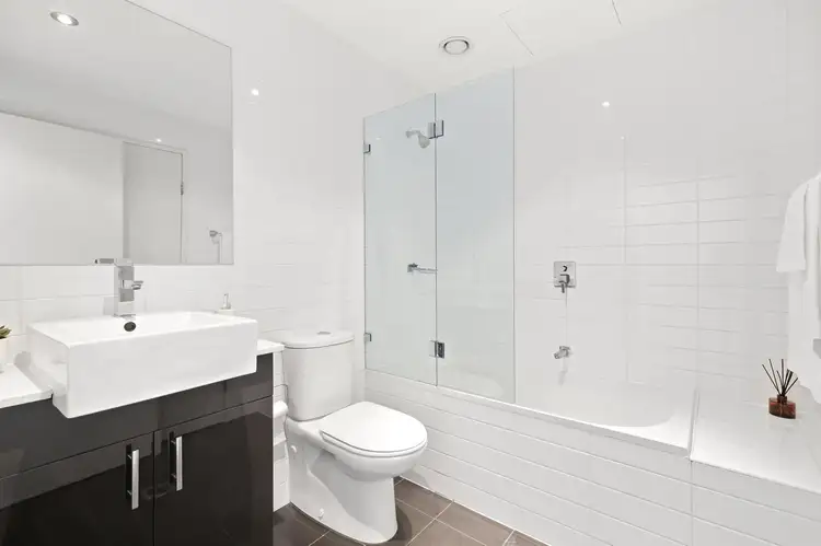 Sixth view of Homely unit listing, M401/68 McEvoy Street, Alexandria NSW 2015