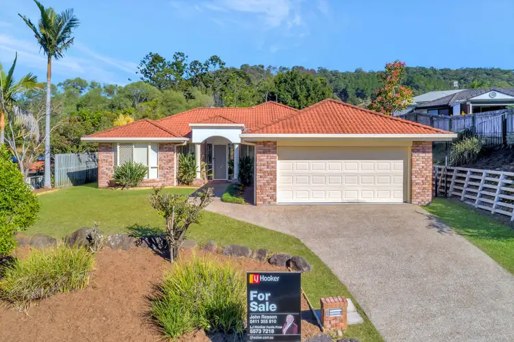8 Harwood Place, Maudsland QLD 4210