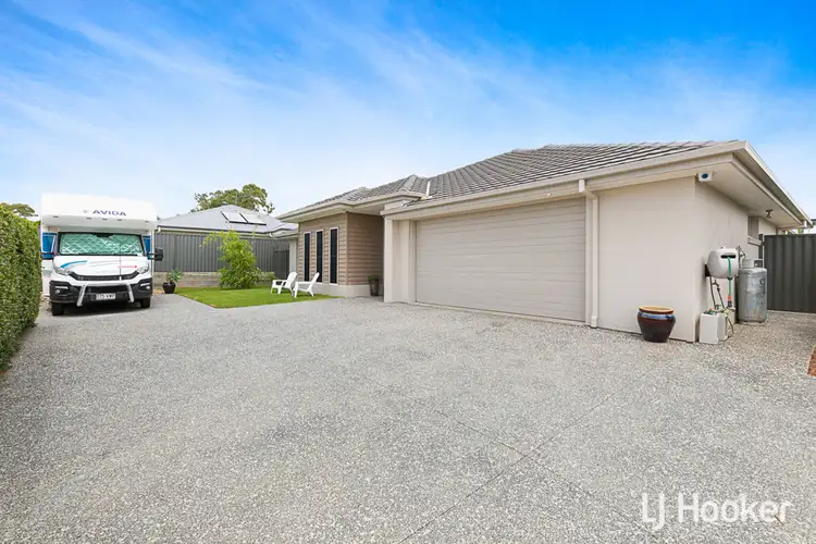 Second view of Homely house listing, 3 Mann Place, Wellington Point QLD 4160