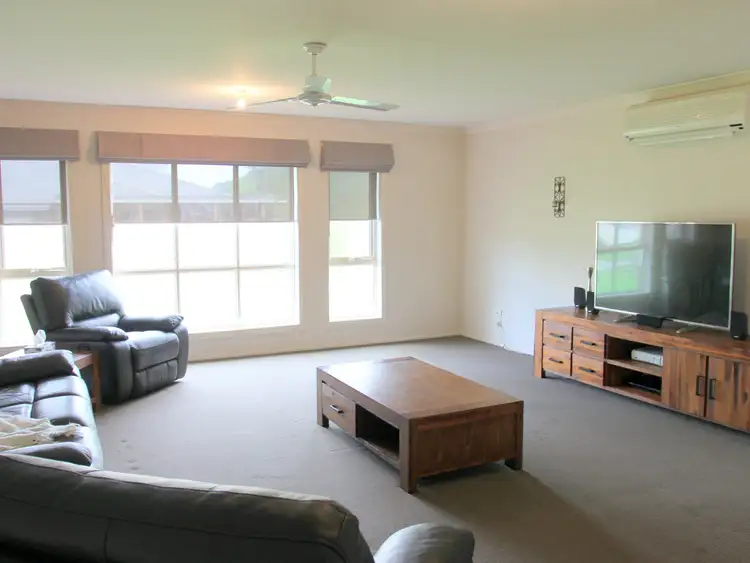 Sixth view of Homely house listing, 17 Peterkin Street, Alexandra VIC 3714