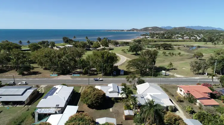 7 Golf Links Road, Bowen QLD 4805