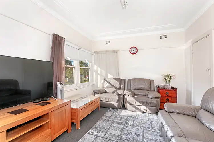 Fourth view of Homely house listing, 35 South Creek Road, Dee Why NSW 2099