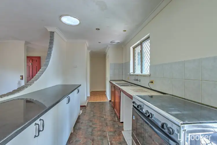 Fourth view of Homely house listing, 2 Delamere Way, Camillo WA 6111