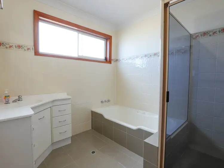 Sixth view of Homely house listing, 2 Queen Street, Oberon NSW 2787