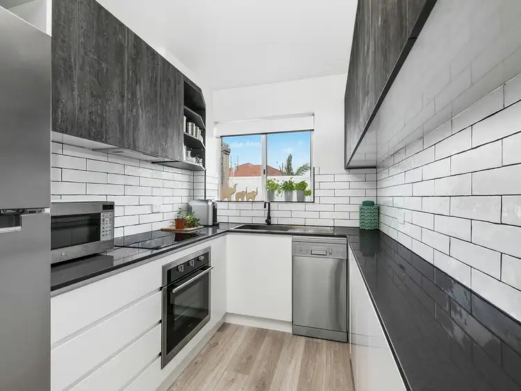 2/7-9 Rowlands Street, Merewether NSW 2291