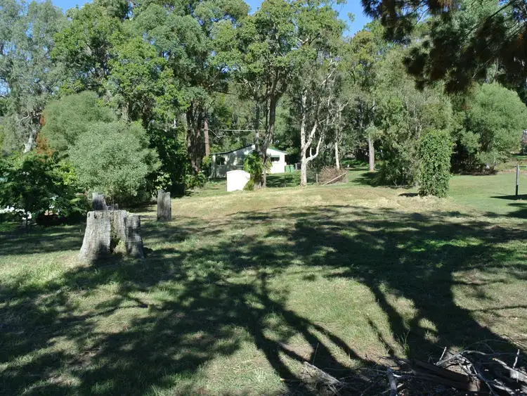 24 Orion Street, Macleay Island QLD 4184