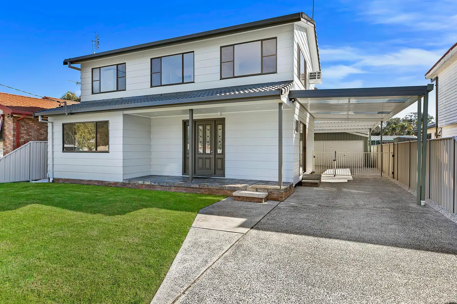 Main view of Homely house listing, 33 St James Avenue, Berkeley Vale NSW 2261