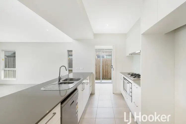 Sixth view of Homely house listing, 23 Llano Circuit, Berwick VIC 3806