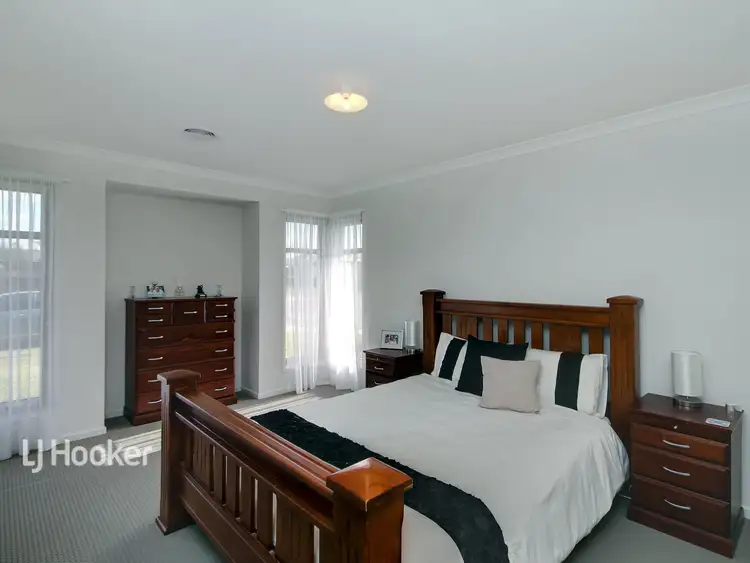 Sixth view of Homely townhouse listing, 1 Barton Place, Eastwood VIC 3875