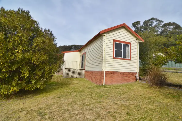 1 Hill Range Crescent, Lithgow NSW 2790