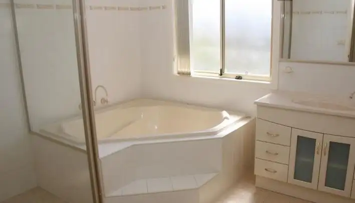 Fifth view of Homely townhouse listing, 2/6A Lincoln Road, Port Macquarie NSW 2444
