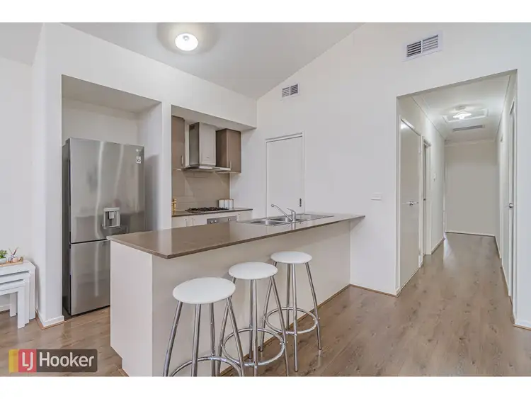 Fifth view of Homely house listing, 285 Brookfield Boulevard, Craigieburn VIC 3064