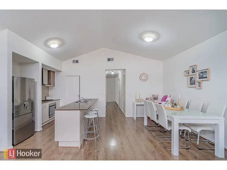 Sixth view of Homely house listing, 285 Brookfield Boulevard, Craigieburn VIC 3064