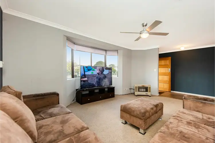 Seventh view of Homely house listing, 5 Emu Court, High Wycombe WA 6057