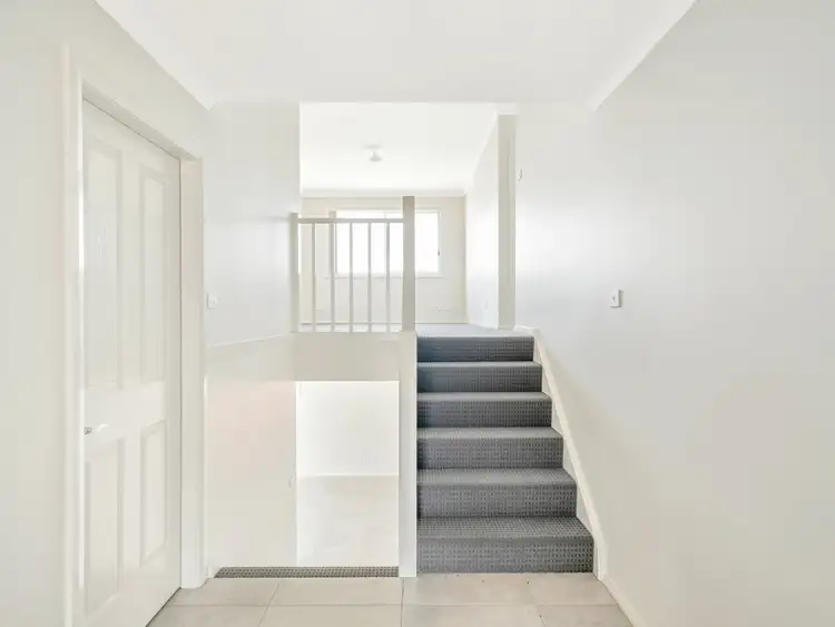 Fifth view of Homely house listing, 9 Barbara Court, Rutherford NSW 2320