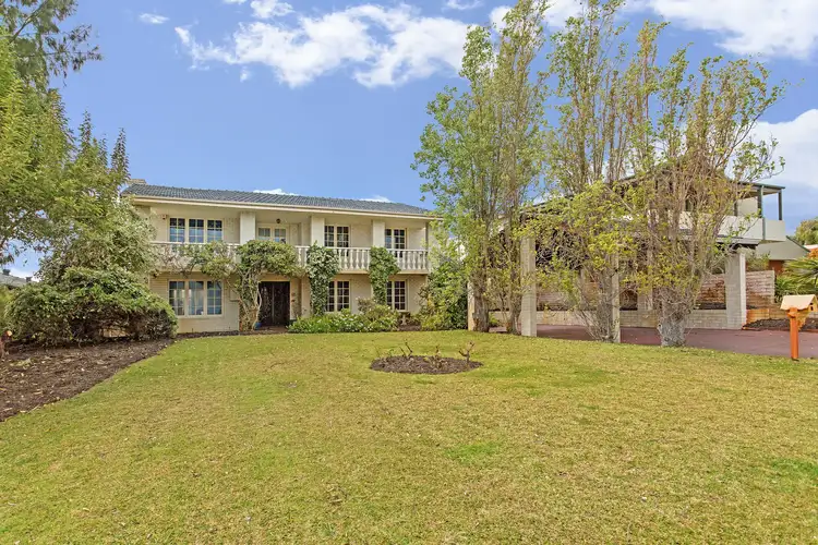 16 Sudbury Way, City Beach WA 6015