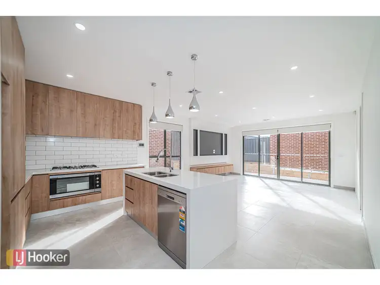 Sixth view of Homely house listing, 106 Gallantry Avenue, Craigieburn VIC 3064
