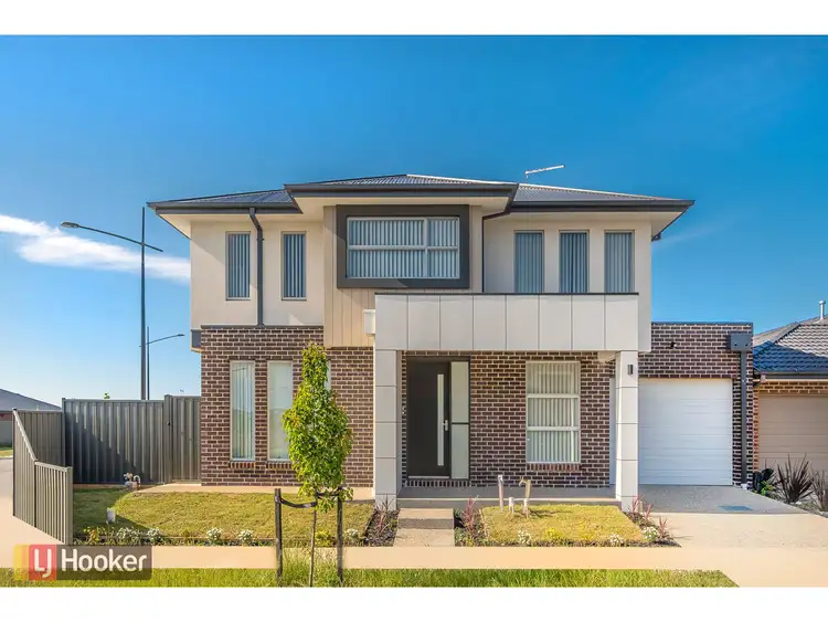 Second view of Homely townhouse listing, 16 Zeal Way, Craigieburn VIC 3064