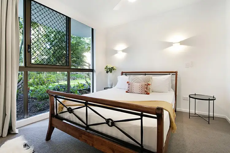 Fifth view of Homely unit listing, 1/219 Surf Parade, Surfers Paradise QLD 4217