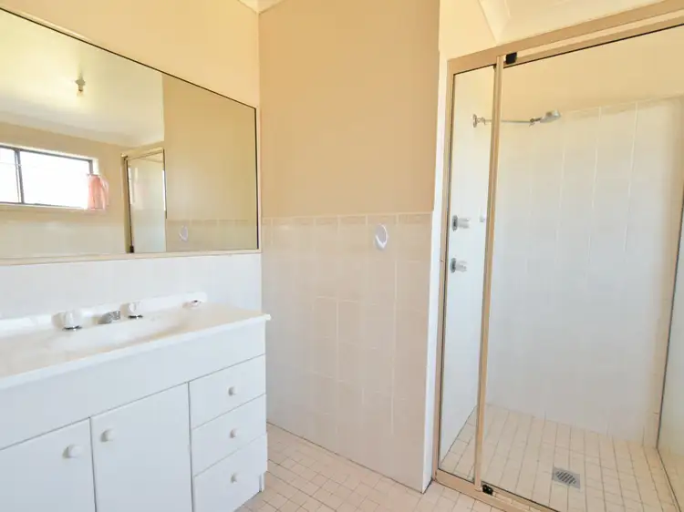 Fifth view of Homely unit listing, 4-4 Old Barracks Lane, Young NSW 2594