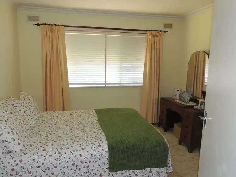 Fifth view of Homely house listing, 5 Standen Street, Swan Hill VIC 3585