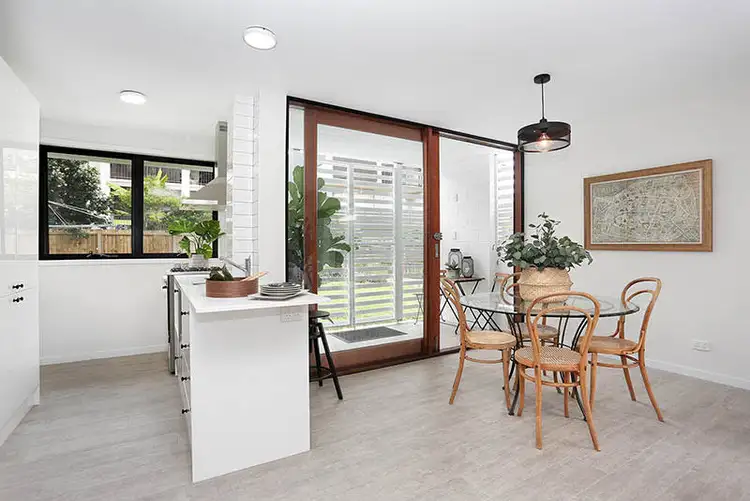 Fifth view of Homely house listing, 2/32 London Road, Clayfield QLD 4011