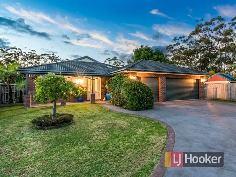 4 Homestead Court, Pakenham VIC 3810