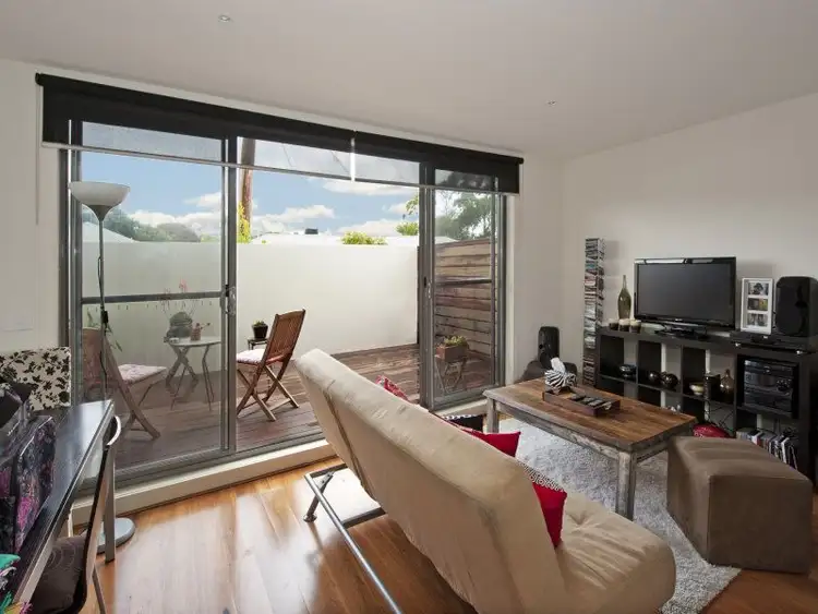 Fourth view of Homely apartment listing, 2/95-99 Edithvale Road, Edithvale VIC 3196