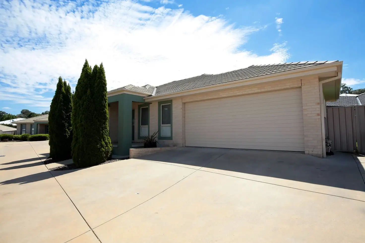 Main view of Homely villa listing, Unit 1/10 Cumberland Court, Tatton NSW 2650