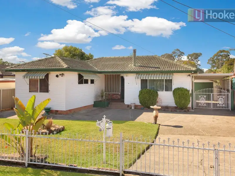 Main view of Homely house listing, 3 Papeete Avenue, Lethbridge Park NSW 2770