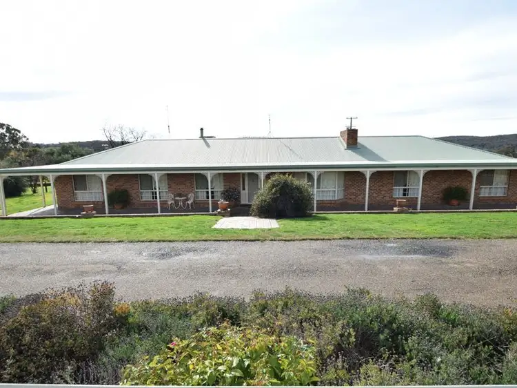 2366 Moppity Rd, Young NSW 2594