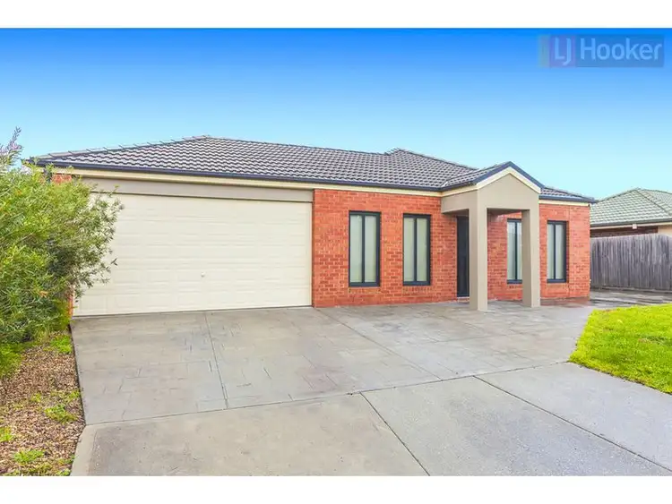 42 Exmouth Rd, Craigieburn VIC 3064