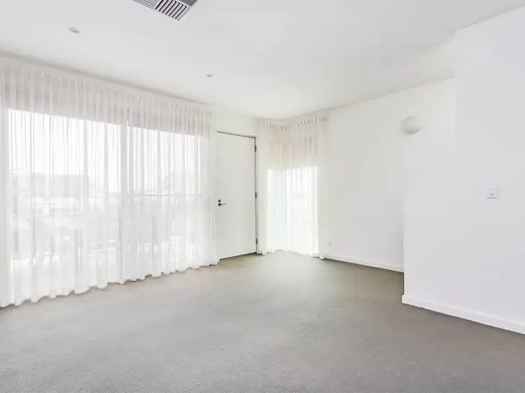 Sixth view of Homely house listing, 7 Tarni Court, New Port SA 5015