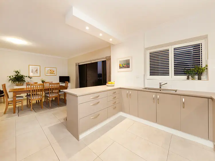 Sixth view of Homely unit listing, 21B/32 Swann Road, Taringa QLD 4068