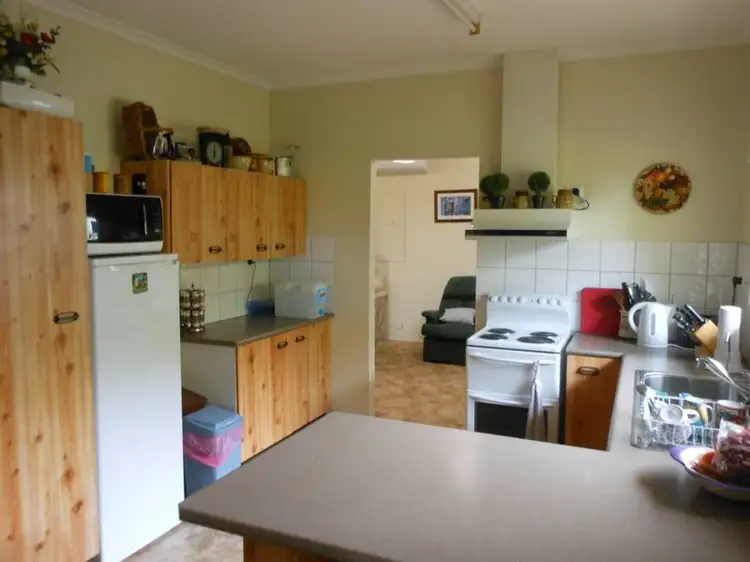 Sixth view of Homely house listing, 19 Athol Court, Clermont QLD 4721