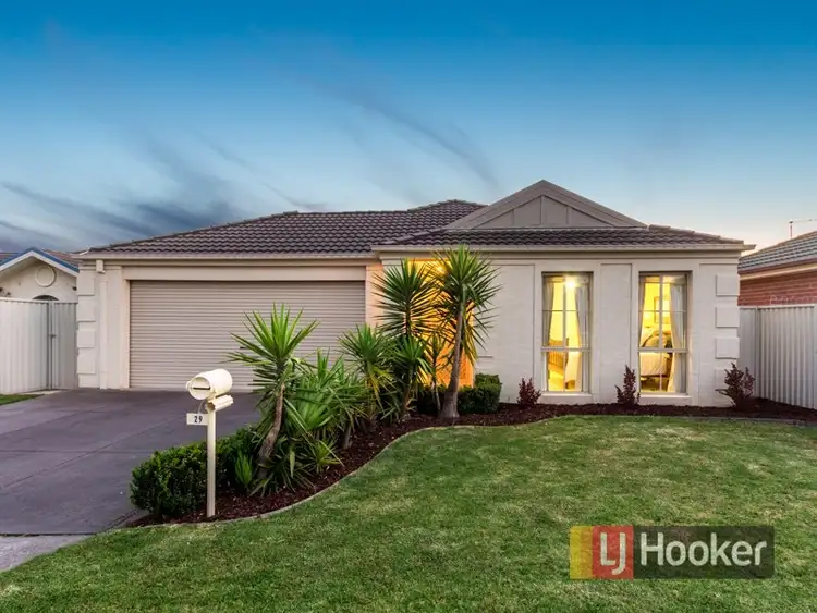 29 Ashwood Grove, Pakenham VIC 3810