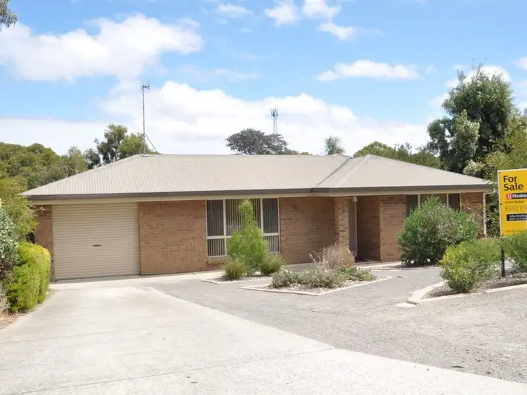9 Folkestone Tce, Victor Harbor SA 5211