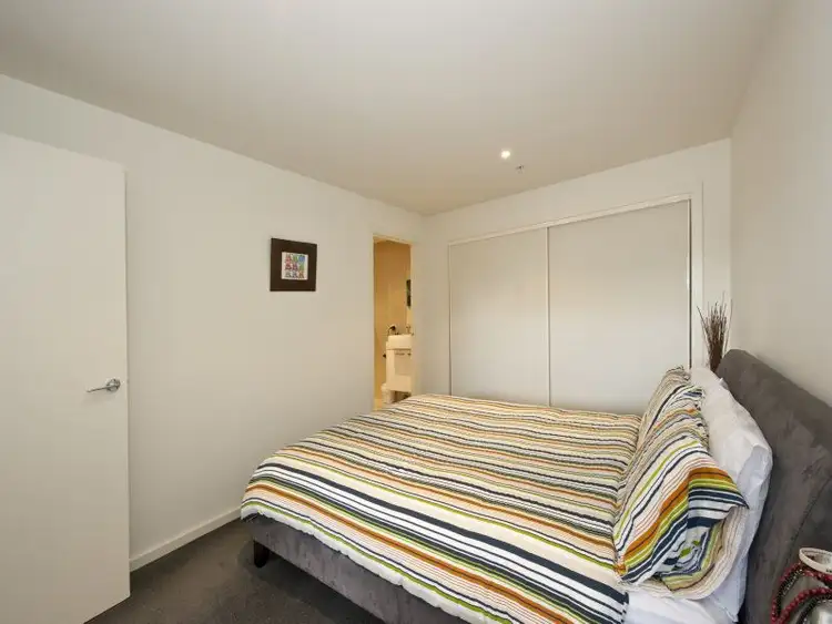 Fifth view of Homely apartment listing, 2/95-99 Edithvale Road, Edithvale VIC 3196