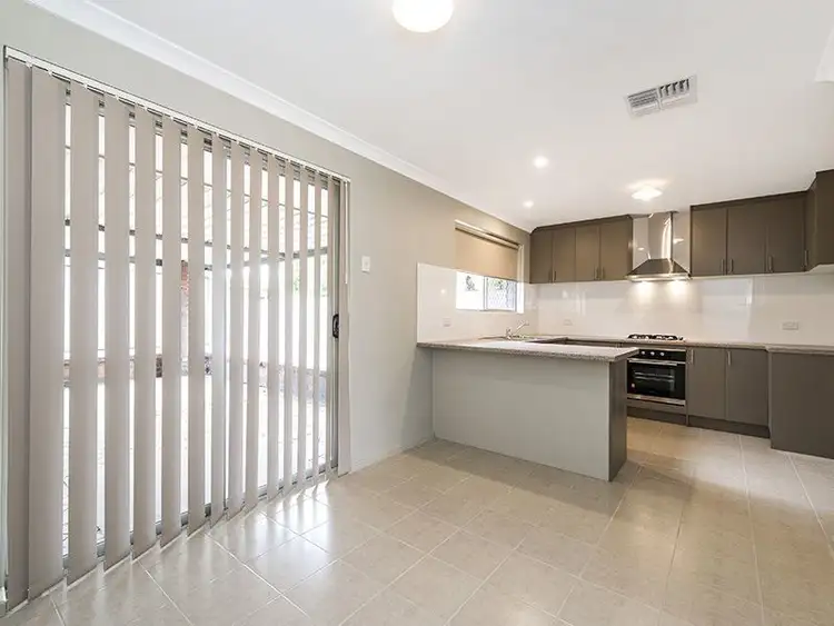 Seventh view of Homely house listing, 5 Wyton Place, Gosnells WA 6110