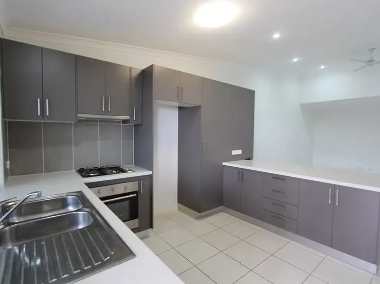 Second view of Homely unit listing, 14/8 Hillcrest Street, Emerald QLD 4720