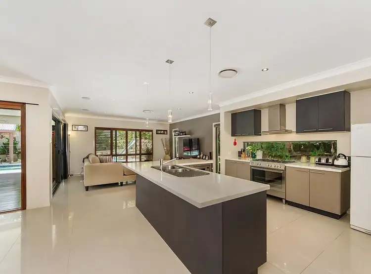 34 Boogaerdt Rise, Bonogin QLD 4213