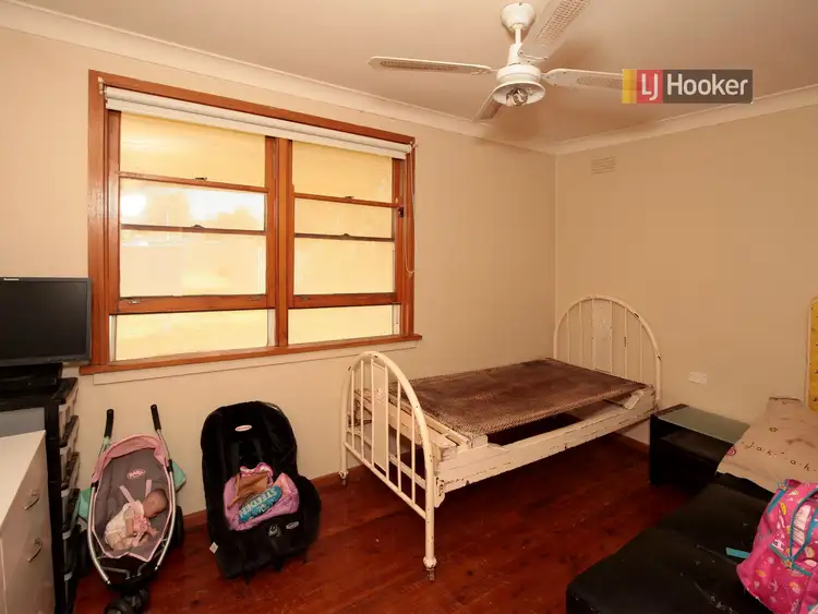 Seventh view of Homely house listing, 16 Tarakan Avenue, Ashmont NSW 2650