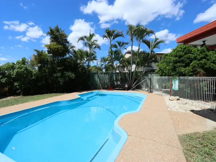 24 Barry Street, Emerald QLD 4720