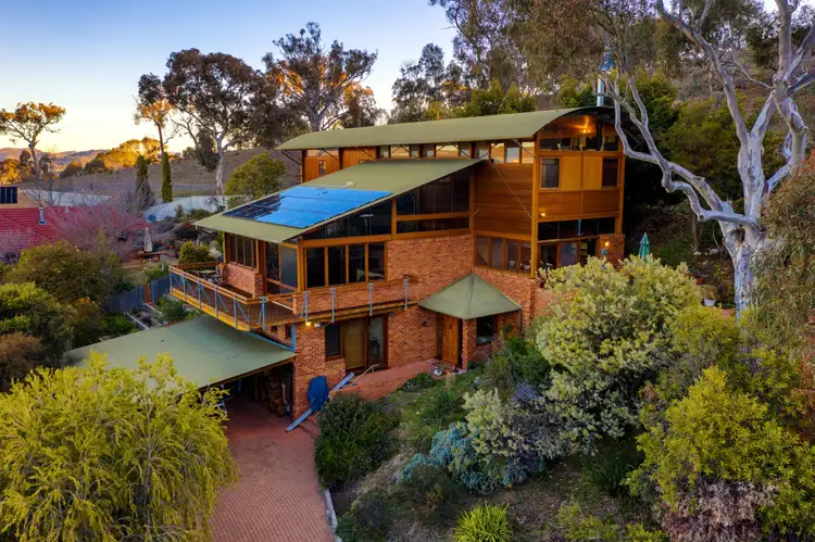 10 Decker Place, Fadden ACT 2904