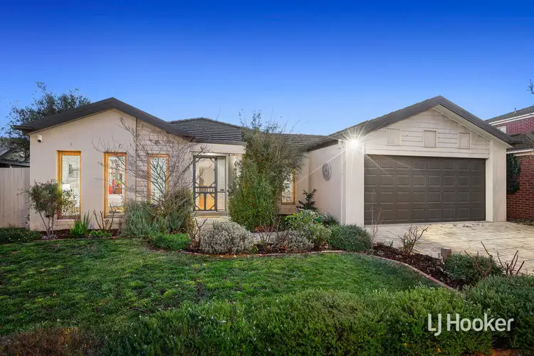 16 Siracusa Avenue, Point Cook VIC 3030